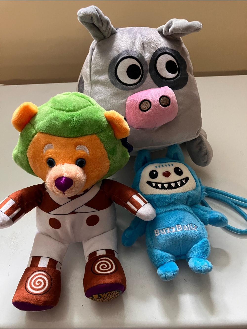 Set of 3 like new plush